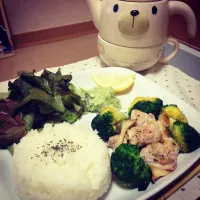 Snapdishの料理写真:鳥肉の柚子胡椒ソテー|あやきちさん