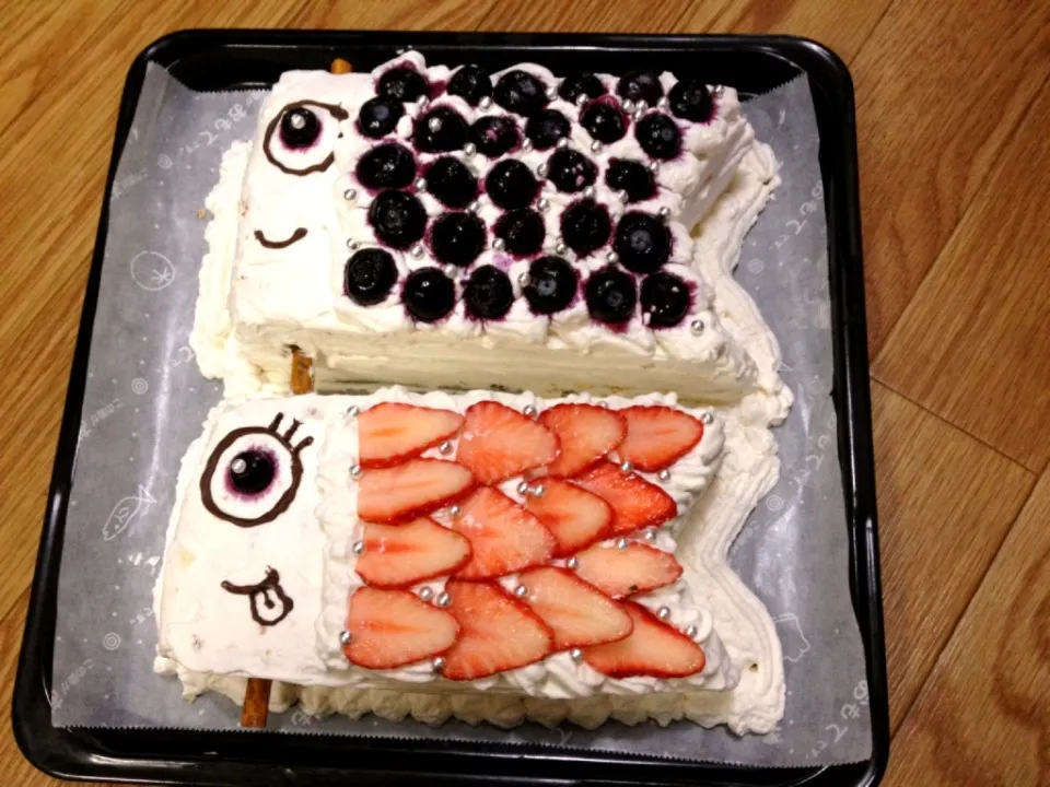 Snapdishの料理写真:端午の節句・鯉のぼりケーキ|hirotanさん