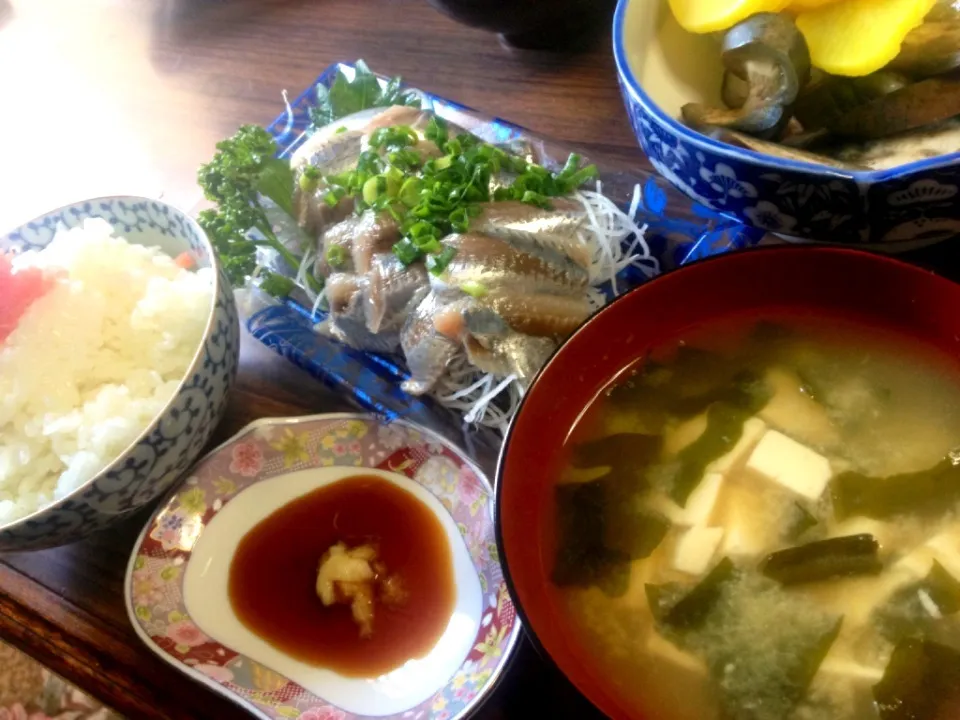 昨日の朝食、イワシの刺身定食|sakumaさん