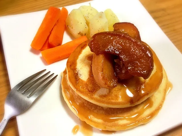 ホットケーキ！カラメル林檎のせ|もえさん