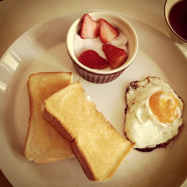 Snapdishの料理写真:breakfast😘|ズッキーさん