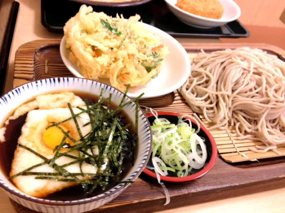 とろろ蕎麦 掻き揚げ|炊かれたいオトコ おこん 小栁津さん