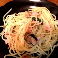 Snapdishの料理写真:ほうれんそうベーコンのにんにくパスタ|有田和恵さん