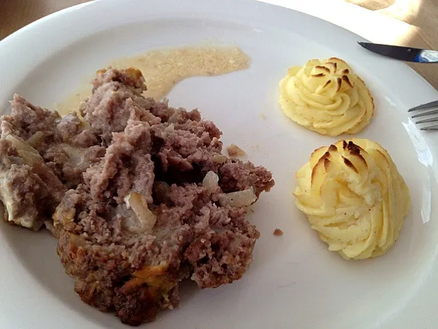 Meatloaf  with Duchess Potatoes|Lenny Sparaさん