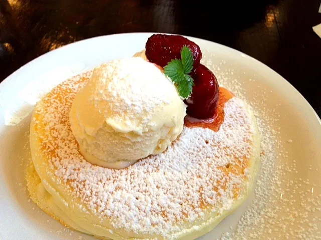 Pancake with vanilla ice cream @ Saku Cafe (高畑)|vakitaさん