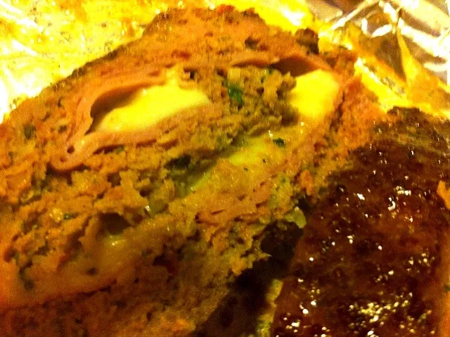 Snapdishの料理写真:Turkey meatloaf stuffed with ham and mozzarella|virginia frasseさん