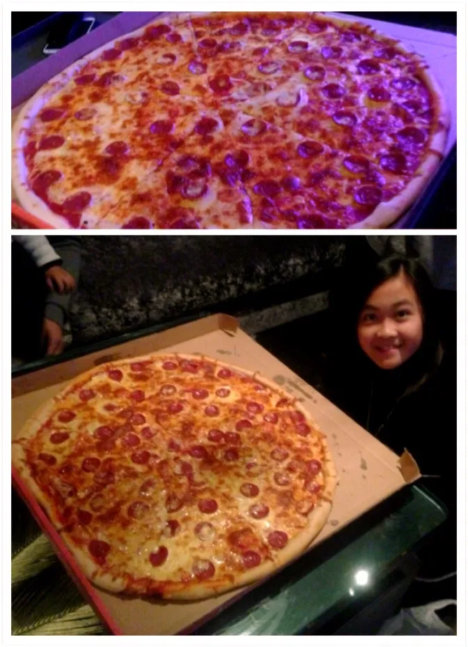 Snapdishの料理写真:Big pizza wow|Phoebe Laiさん