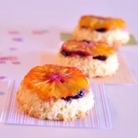 Snapdishの料理写真:Blueberry and orange upside-down cake|wingさん