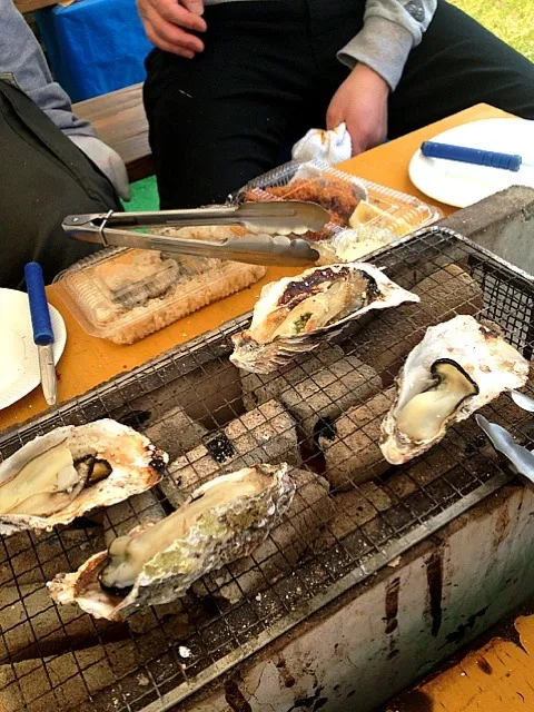 広島の焼牡蠣☆☆☆|ちぇぞぅさん