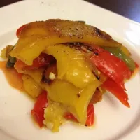 Snapdishの料理写真:Grilled  3 colour bell pepper salad|piggybistroさん