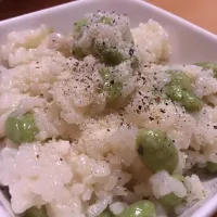 Snapdishの料理写真:枝豆のチーズリゾット|ねこむすめさん