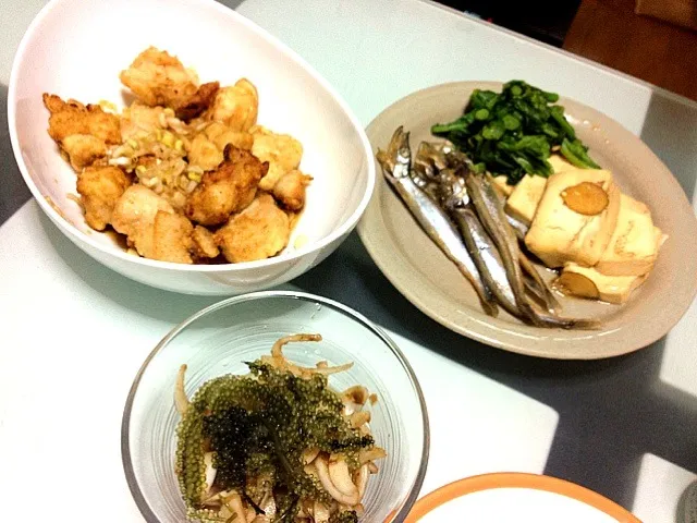 油淋鶏・ししゃもと豆腐の煮物・新タマネギと海ぶどうのおかか和え|あささん