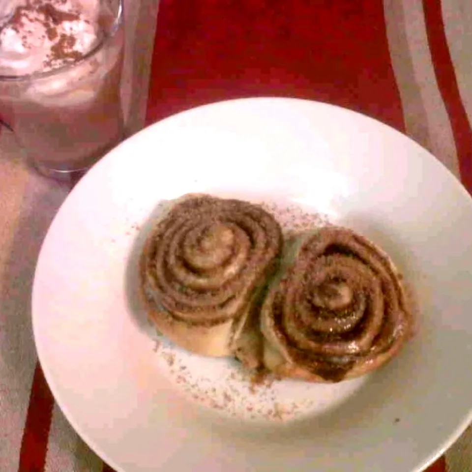 Cinnamon Rolls|Clarissa Corderoさん