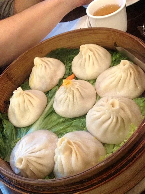 Pork and crab soup dumplings.|Gwen Hernandezさん