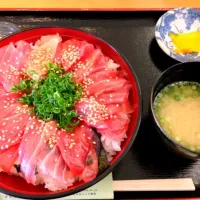 まぐろ丼(福岡・芦屋町)|とっしーさん