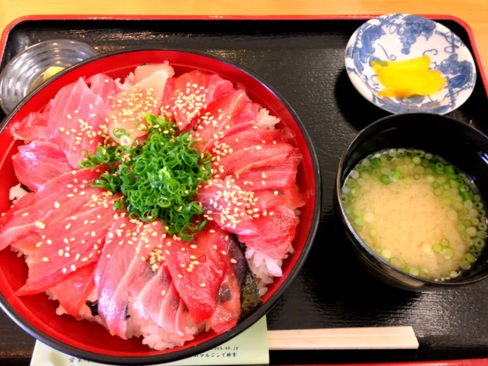 Snapdishの料理写真:まぐろ丼(福岡・芦屋町)|とっしーさん