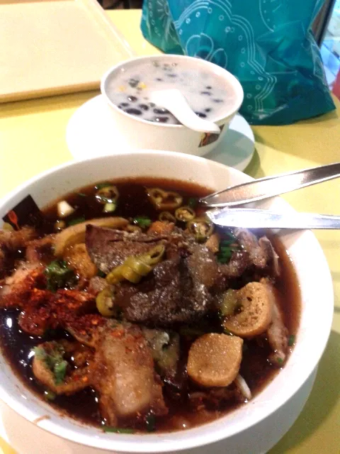 Snapdishの料理写真:ก๋วยจั๊บสามทุ่ม|Pochaiさん