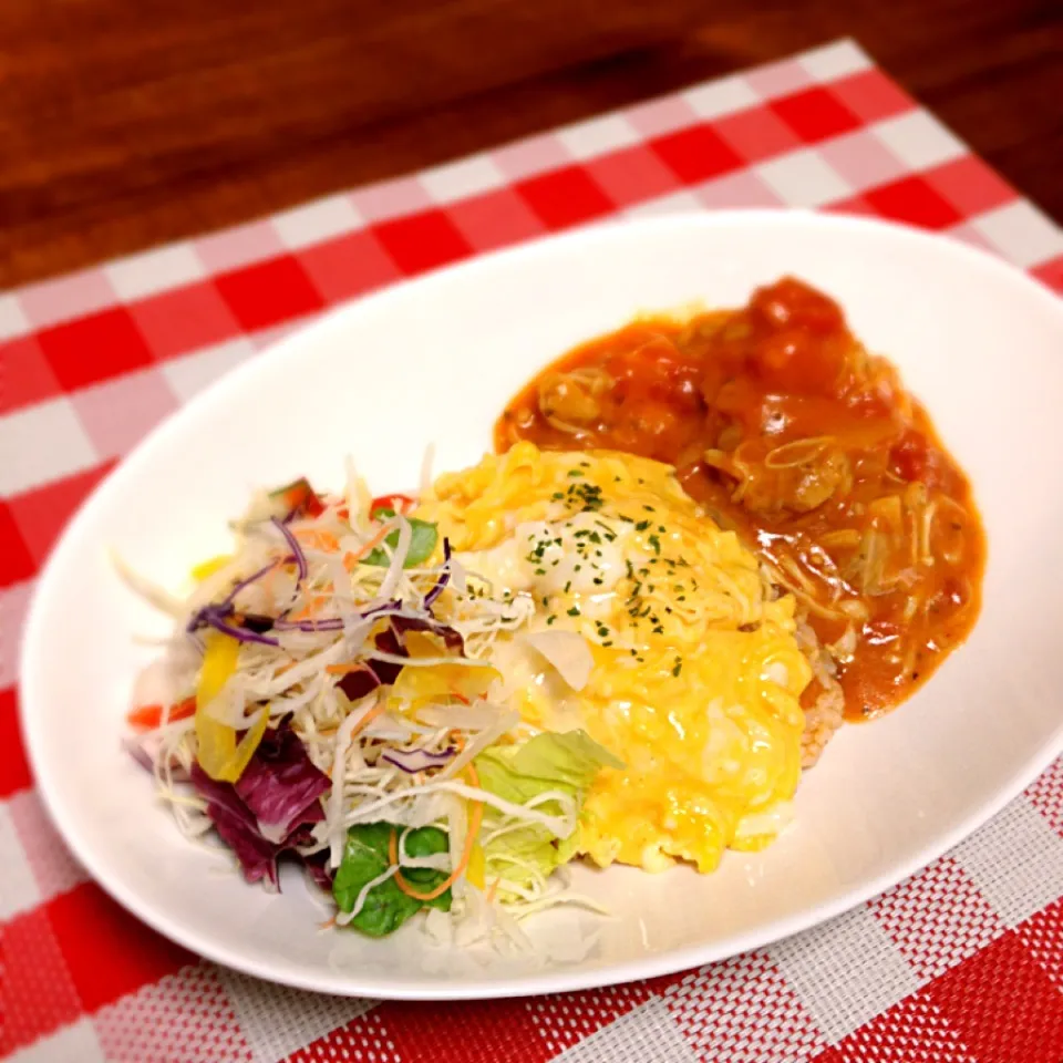 オムライスとチキントマトクリーム煮。|ねね子さん