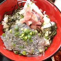 生しらす丼|さちさん