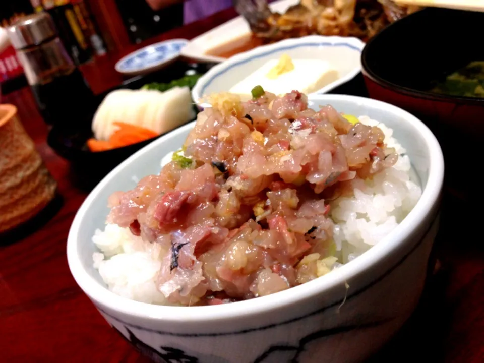 アジの青唐タタキ丼🐟|おかっぴーさん