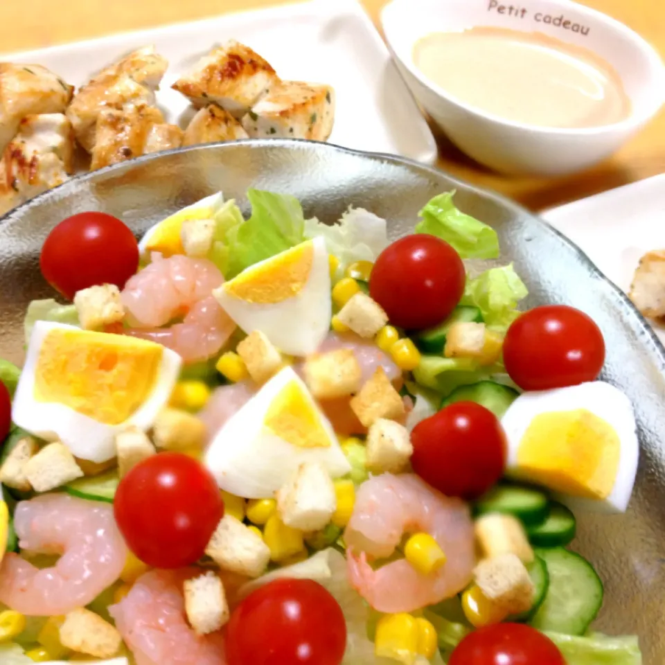 ま公ちゃんのそれっぽいコブサラダ Big mam's Cobb salad  バジルチキン|りつ(*≧艸≦)さん