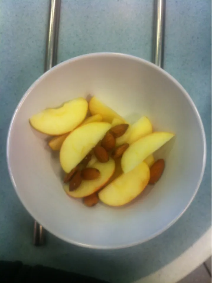 Almonds and apples|Terri Roxanne Braithwaiteさん