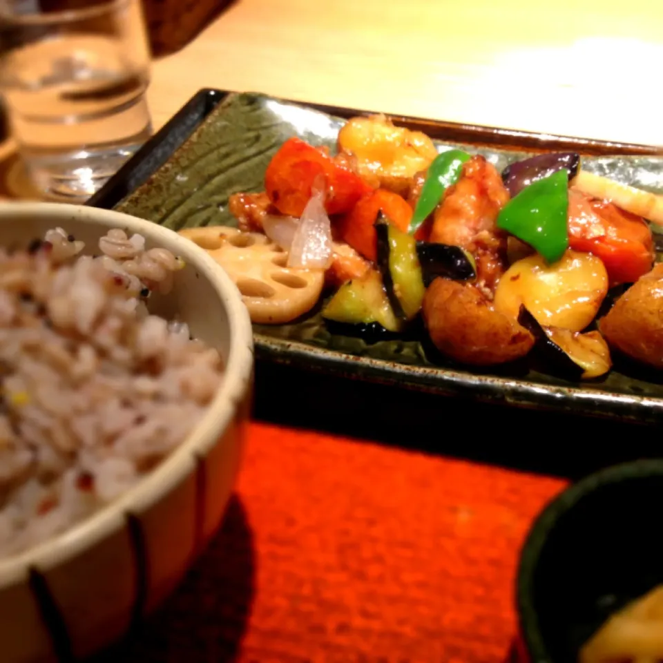 鶏と野菜の黒酢あん定食|hirotomoさん