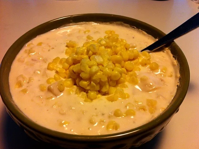 Snapdishの料理写真:Clam Chowder with corns|不掉毛的小兔さん