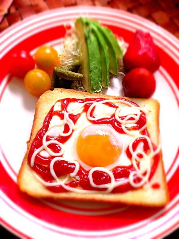 Fried Egg toast🍳目玉焼きトースト|🌈Ami🍻さん