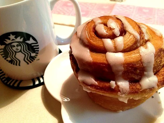 ご飯の前におやつ☕🍩|きっきー🥰さん