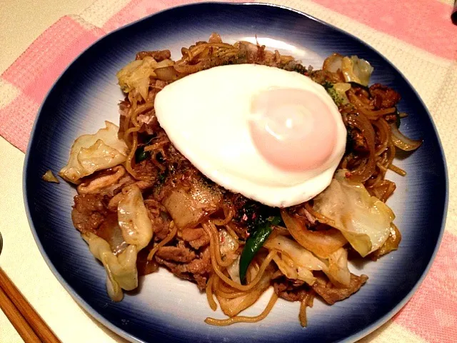 Snapdishの料理写真:今日は焼きそば❤目玉焼きのせ！|きっきー🥰さん