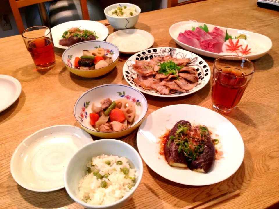 豚トロ&お刺身、初物 豆ごはん|きょうこさん