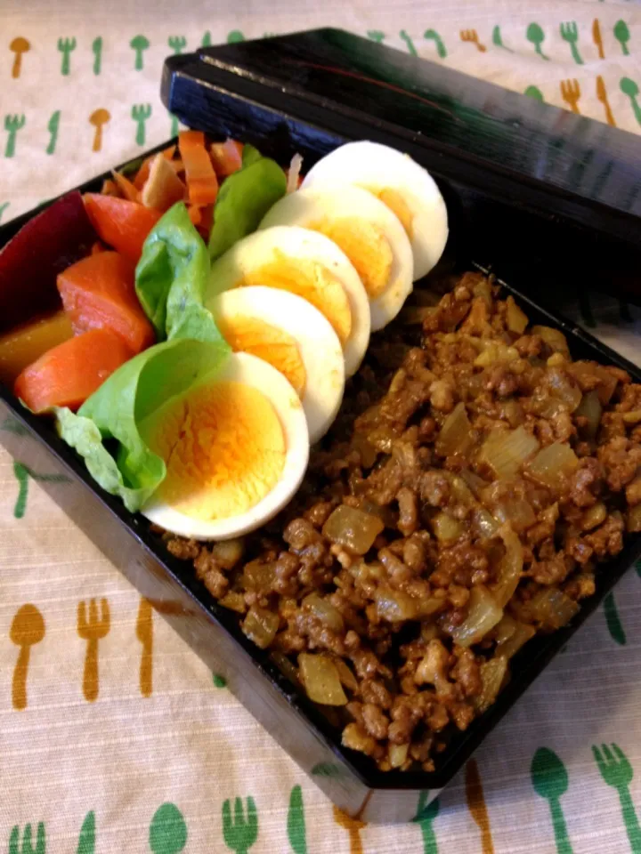 すだぴーさんのカレーなる弁当のマネッこ 高校生弁当|よよさん