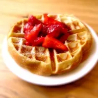 Snapdishの料理写真:Belgian Waffle With Strawberry's