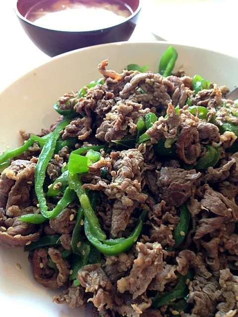 牛肉とピーマンのゴマ炒め beef and pepper sesame stir fry|Funky Chefさん