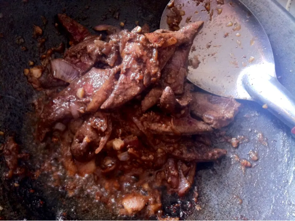 Fried beef liver with oyster sauce and onions/garlic|ilsphet del marさん