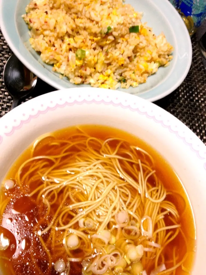 #夕飯  チャーハン、ロックンロールワンのジュンチャン ラーメン。最後は麺を先に食べてチャーハンと中華スープとしても、味が合う！味が合うよ！|ms903さん