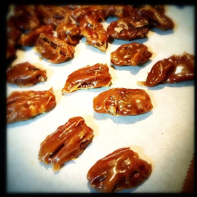 Caramelized Pecan Nuts💛|Pchari🐹さん