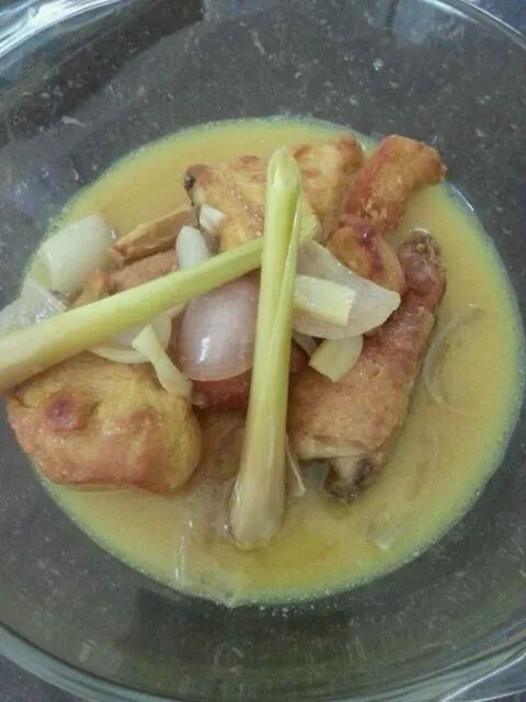 Lemongrass Chicken in Coconut Sauce|Mrs BNazさん