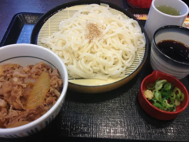 牛丼ざる得セット|JUNOさん