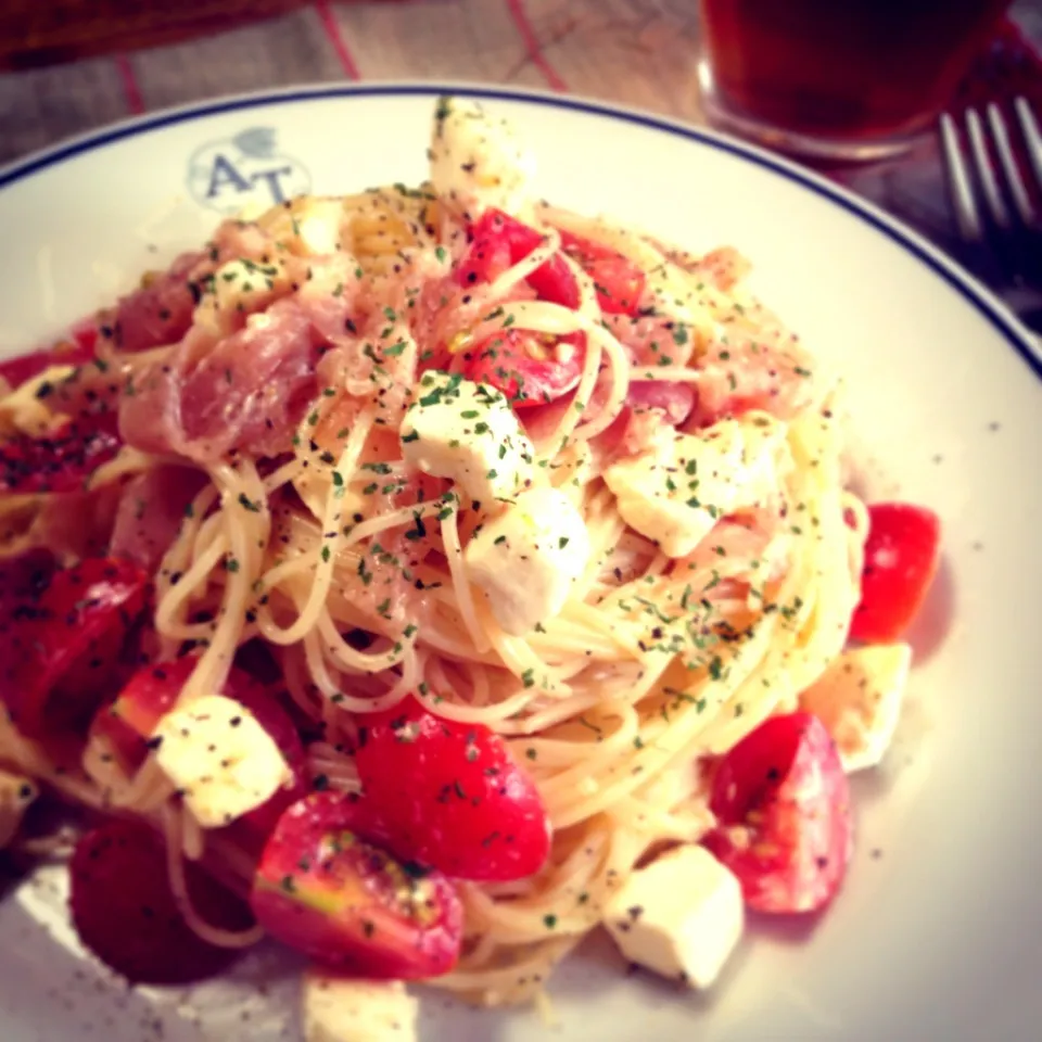 暑い!!!! 冷製パスタ食べるの、今でしょ( ^ω^ )|おかなさん