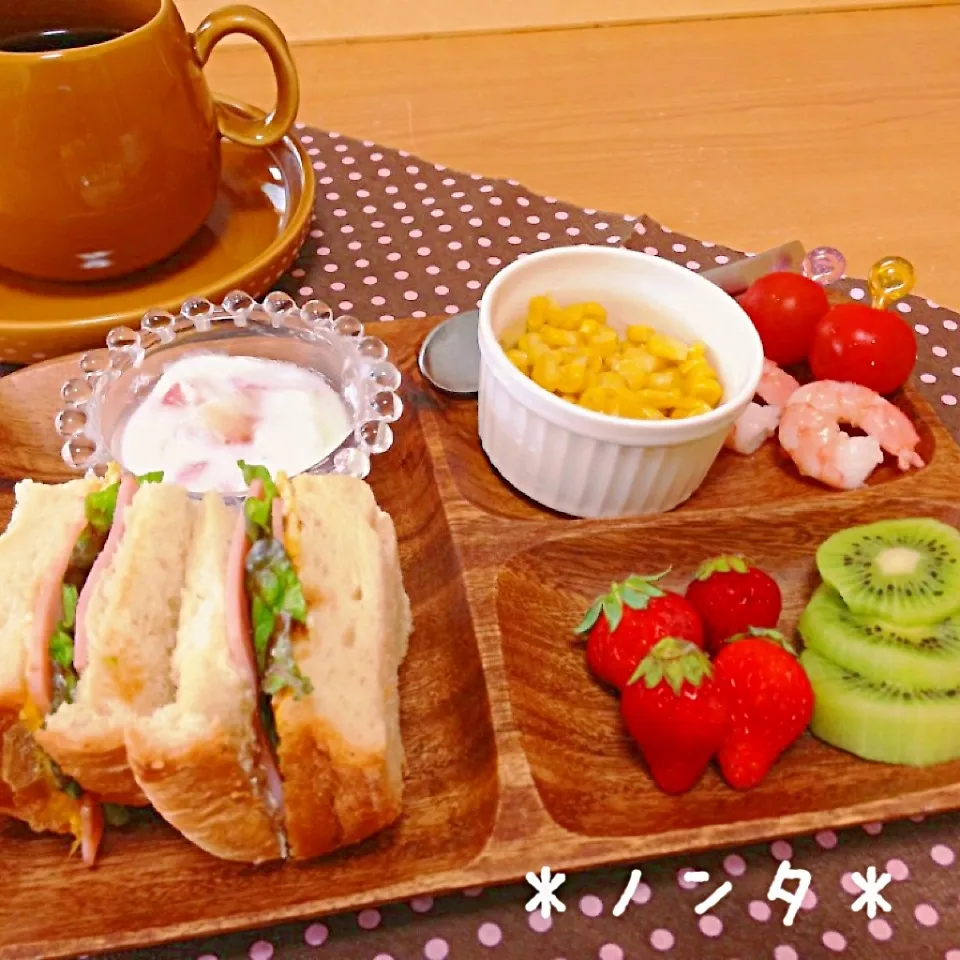 きょうのbreakfast♡|＊ノンタ＊さん