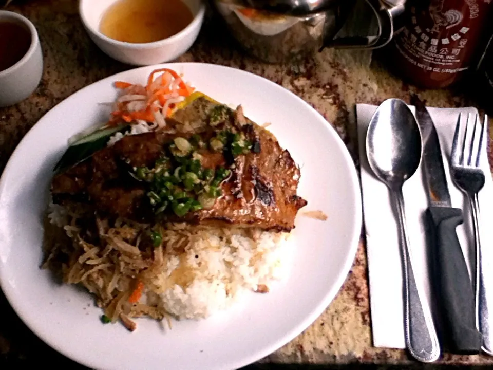 Snapdishの料理写真:Chicken steak with rice @ Pho hung (dt Chinatown)|amyさん