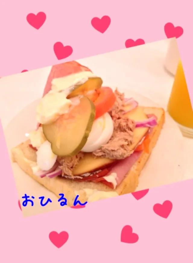 Snapdishの料理写真:朝から❤思いっきりオープンサンド😊 好きなものを好きなだけ食べる✨|おひるごはんさん