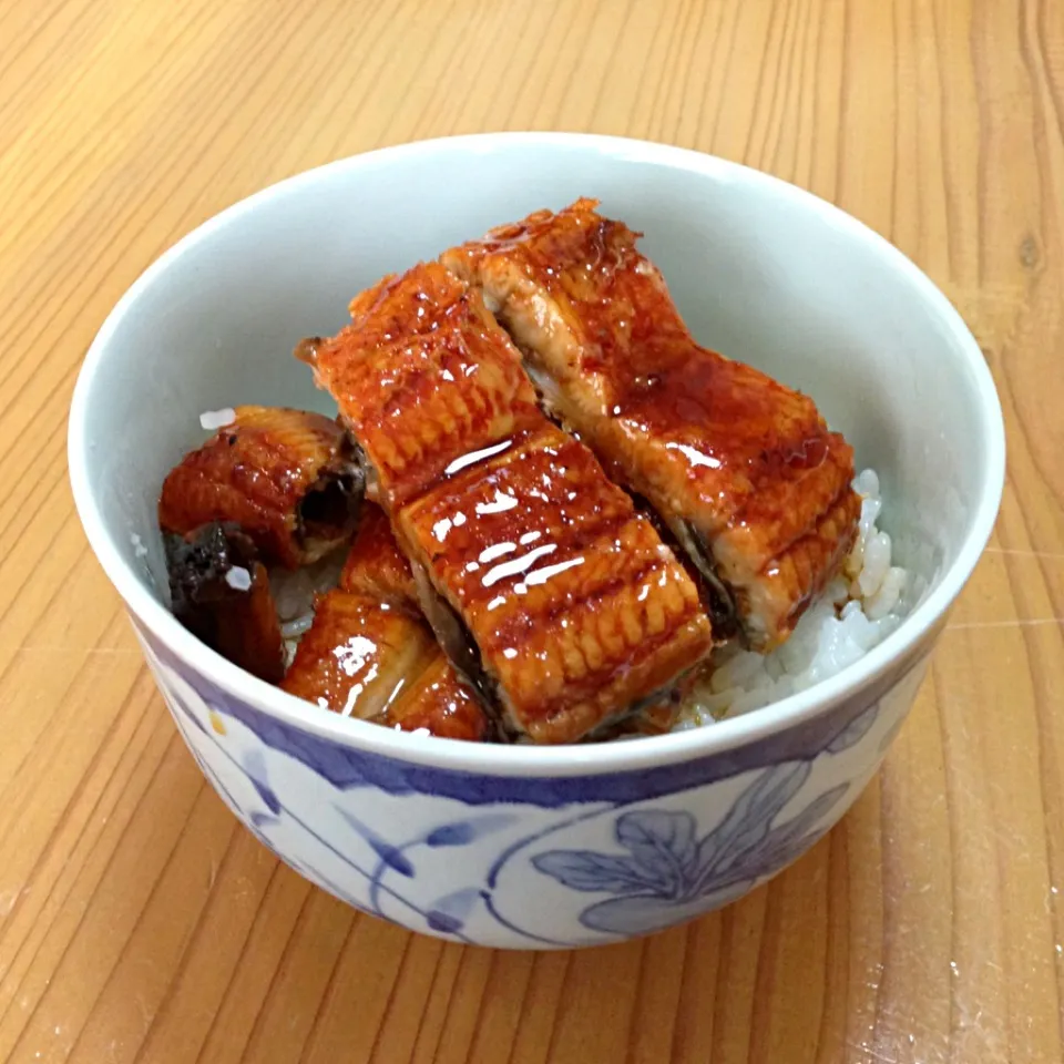 Snapdishの料理写真:そういえば，お昼はウナギを食べた。元気でた。|takuya KAWANOさん