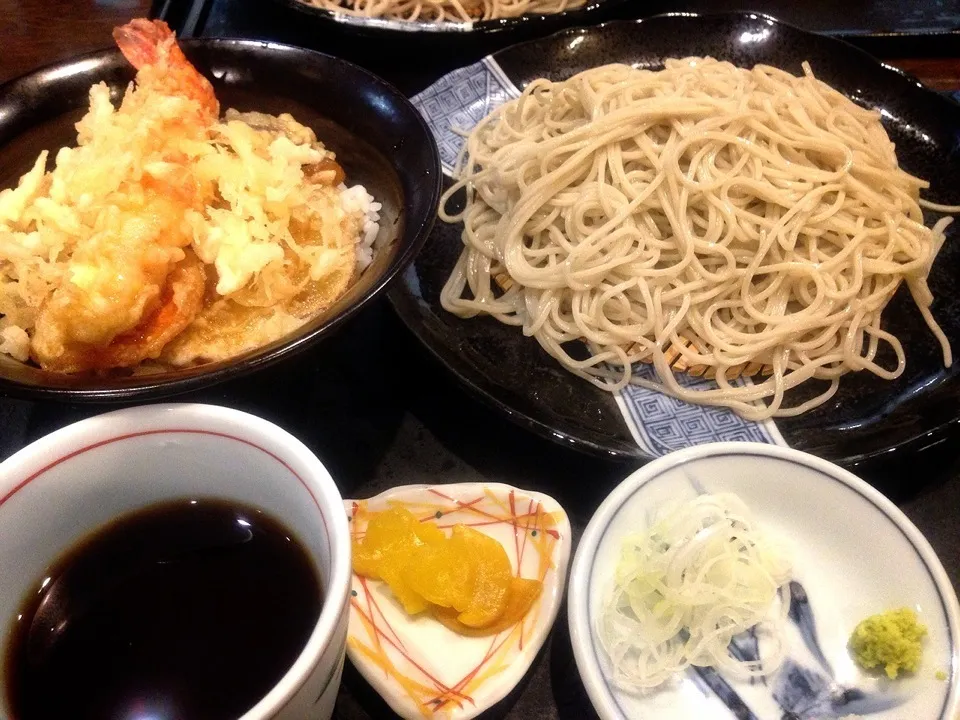 Snapdishの料理写真:蕎麦天丼セット|appleさん