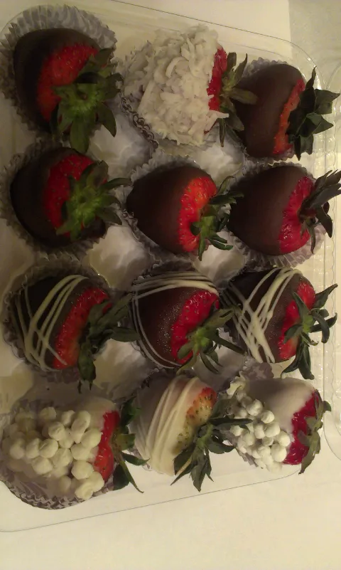 Chocolate dipped strawberries|Jekei Edwardsさん