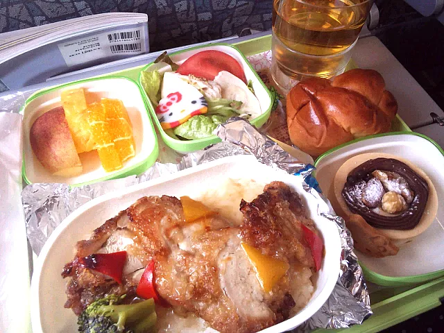 エバー航空の機内食|すーさん