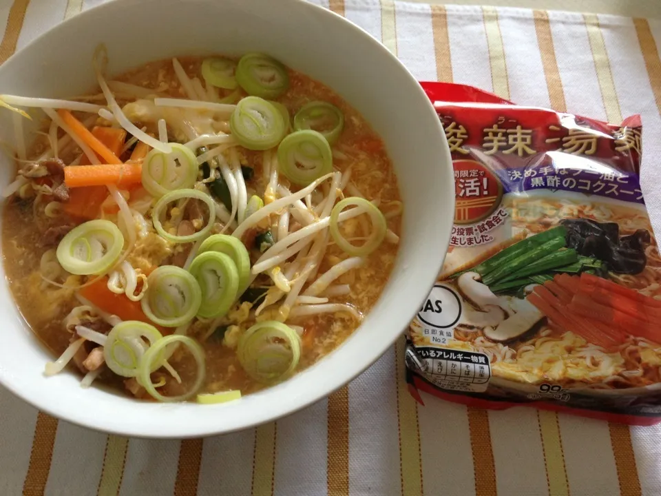 トップバリューの酸辣湯麺|小林 均さん