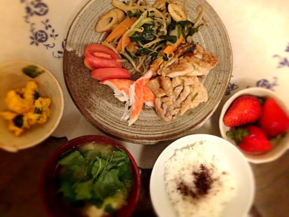 Ginger Pork. 2013/5/12 Dinner.|Comer Ruyeeさん